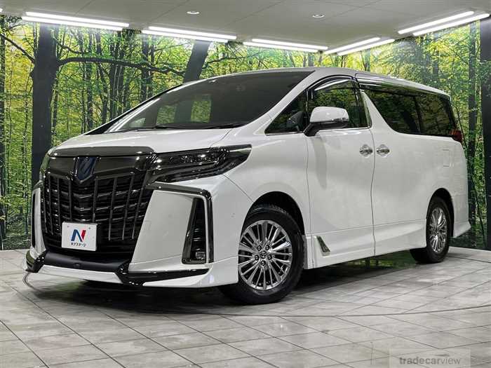 2022 Toyota Alphard Hybrid