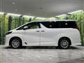 2022 Toyota Alphard Hybrid