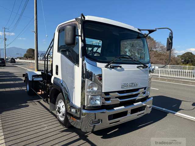 2018 Isuzu Isuzu Others