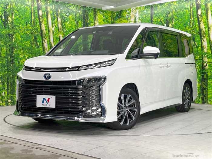 2022 Toyota Voxy