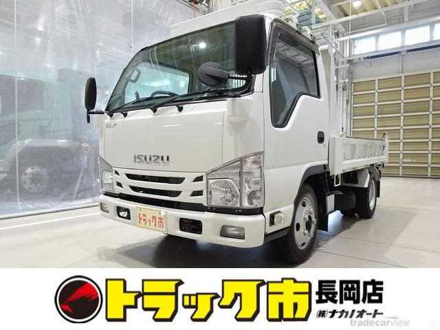 2018 Isuzu Isuzu Others