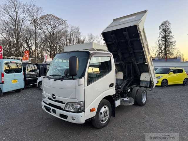 2021 Hino Dutro