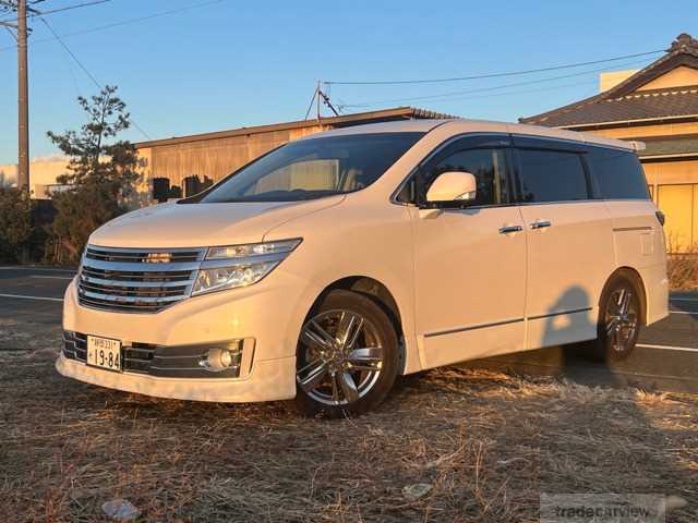 2013 Nissan Elgrand