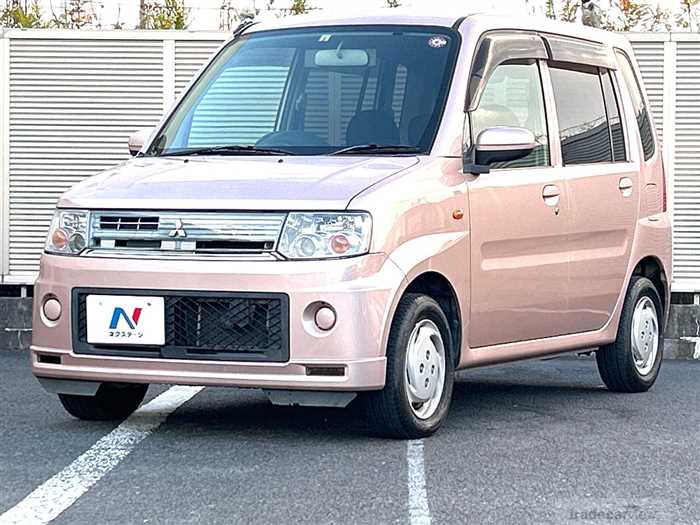 2010 Mitsubishi Toppo