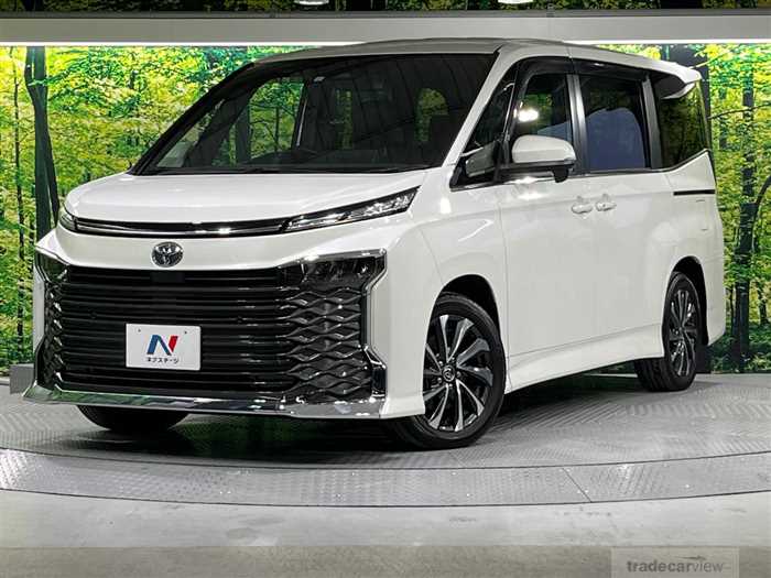 2023 Toyota Voxy