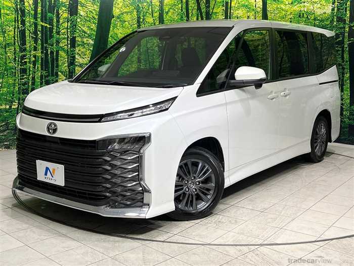 2024 Toyota Voxy