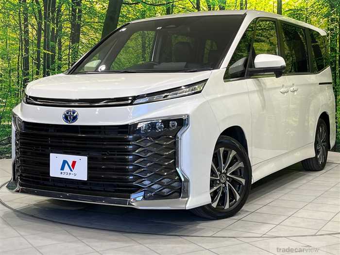 2022 Toyota Voxy