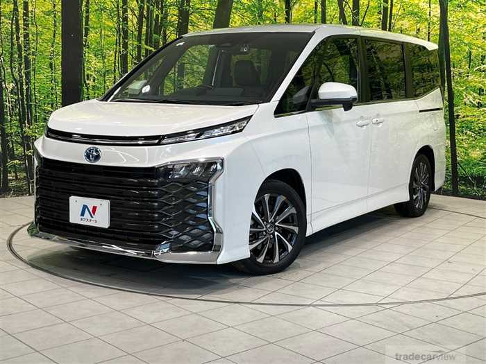 2022 Toyota Voxy