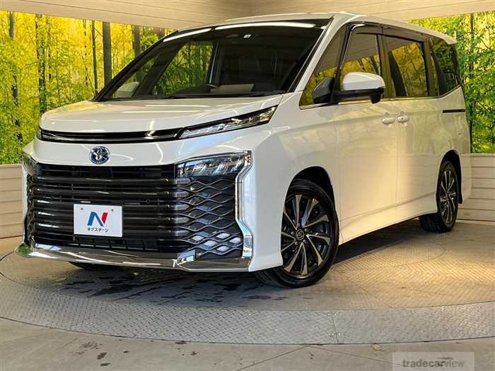 2022 Toyota Voxy