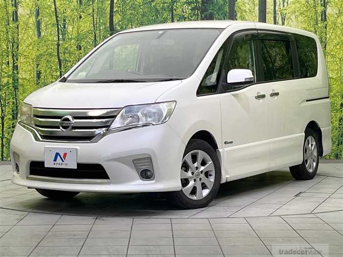 2013 Nissan Serena