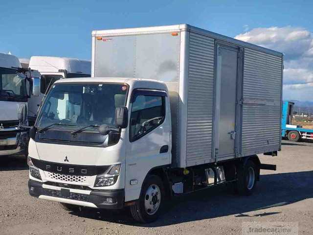 2023 Mitsubishi Canter