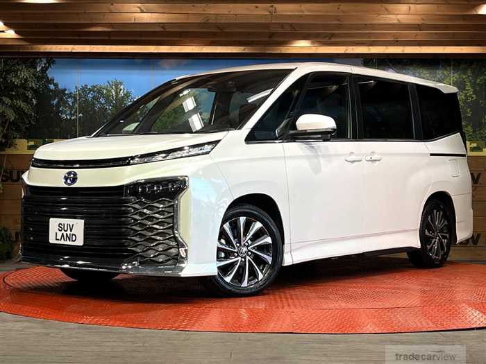 2024 Toyota Voxy