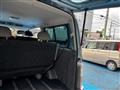 2005 Nissan Caravan Coach