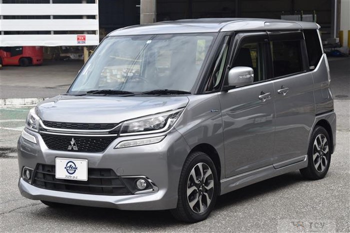 2016 Mitsubishi Delica D2