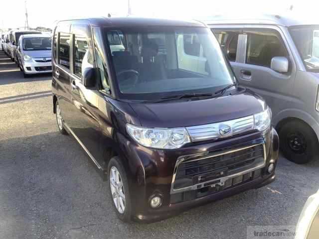 2011 Daihatsu Tanto