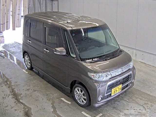 2010 Daihatsu Tanto