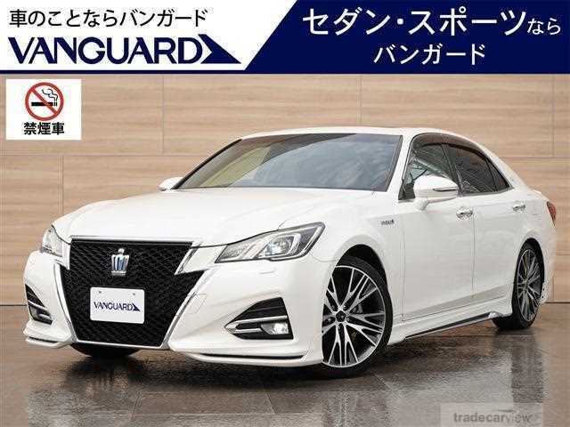 2015 Toyota Crown Hybrid