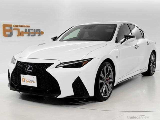 2021 Lexus IS