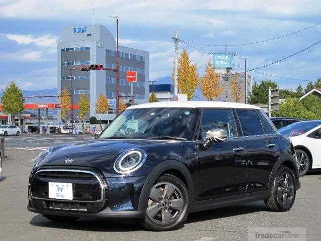 2022 BMW MINI