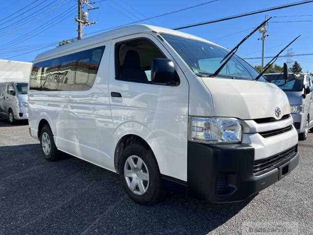 2014 Toyota Hiace Wagon