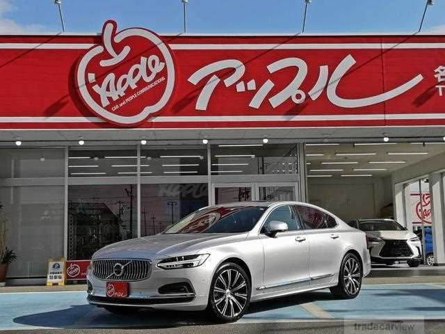 2022 Volvo S90