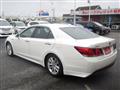 2013 Toyota Crown Hybrid