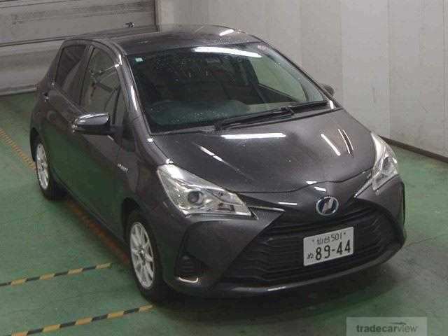 2017 Toyota Vitz