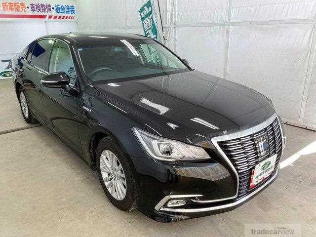 2016 Toyota Crown