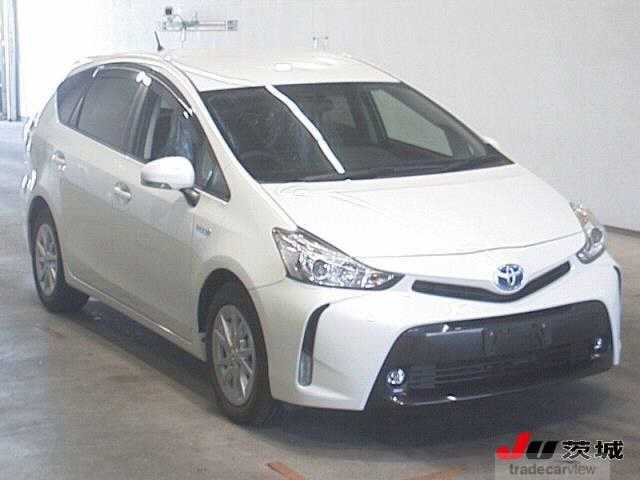 2016 Toyota PRIUS α