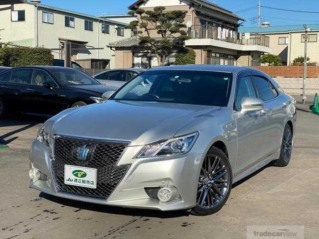 2014 Toyota Crown