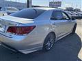 2014 Toyota Crown