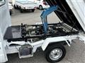 2000 Mitsubishi Minicab Truck