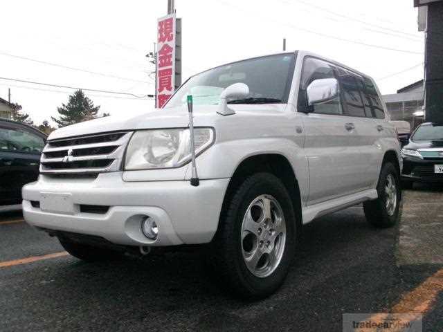 2005 Mitsubishi Pajero iO