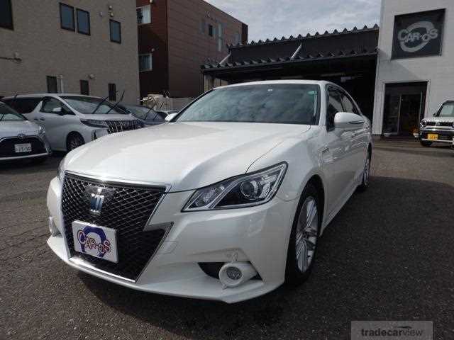 2014 Toyota Crown