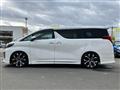 2022 Toyota Alphard Hybrid