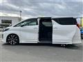 2022 Toyota Alphard Hybrid