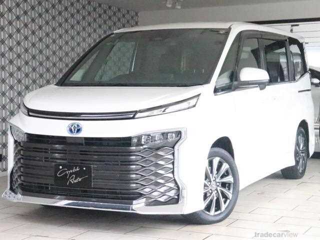 2023 Toyota Voxy