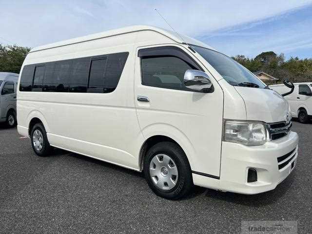 2013 Toyota Hiace Wagon