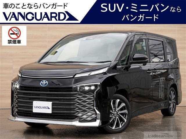 2022 Toyota Voxy