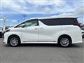 2018 Toyota Alphard Hybrid