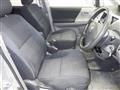 2004 Toyota Noah