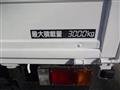 2010 Isuzu Elf Truck