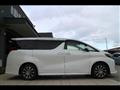 2017 Toyota Alphard G