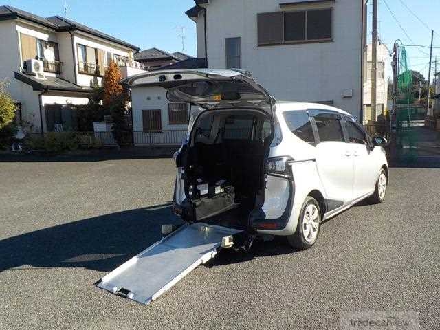 2019 Toyota Sienta