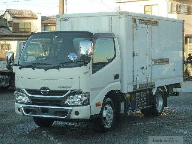 2017 Hino Dutro