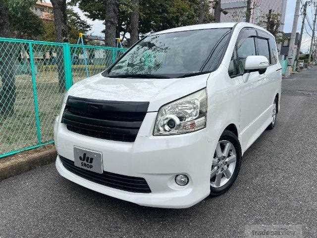 2007 Toyota Noah