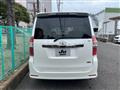 2007 Toyota Noah