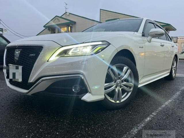 2019 Toyota Crown