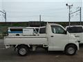 2016 Toyota Liteace Truck