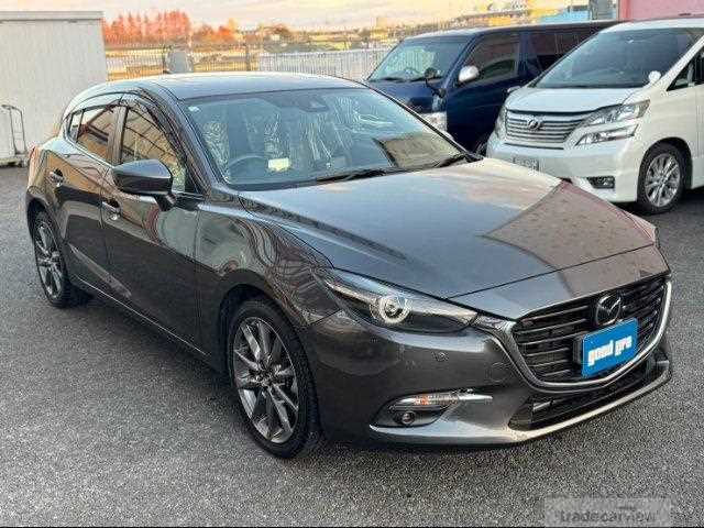 2016 Mazda Axela